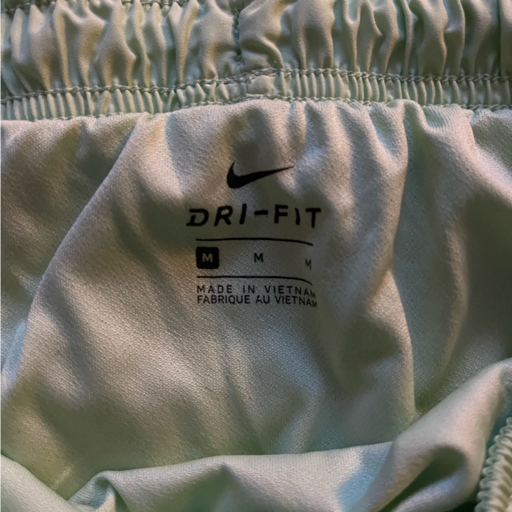 Nike Shorts - Picture 2 of 3
